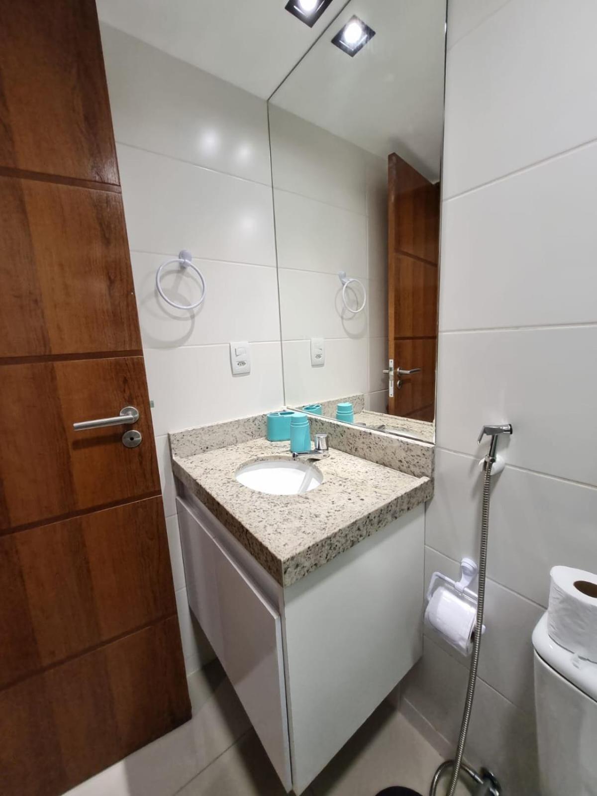 Flat 202 Com Vista Parcial Do Mar De Intermares Appartement Cabedelo Buitenkant foto